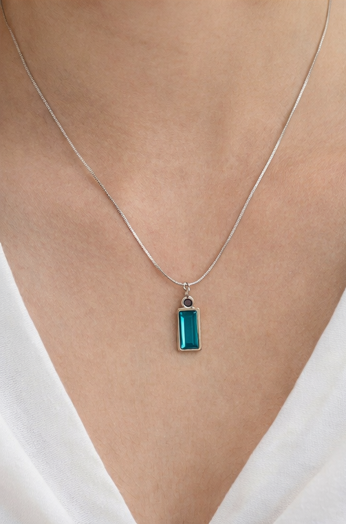 Saivanyas Teal Emerald Cut Pendant Necklace – Minimal Silver Daily Wear Chain for Girls & Women